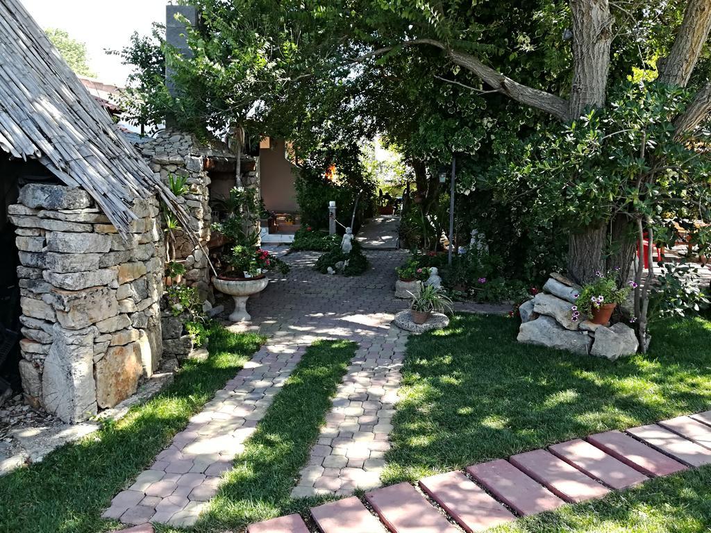 B&B Domo De Pedra Tottubella Εξωτερικό φωτογραφία